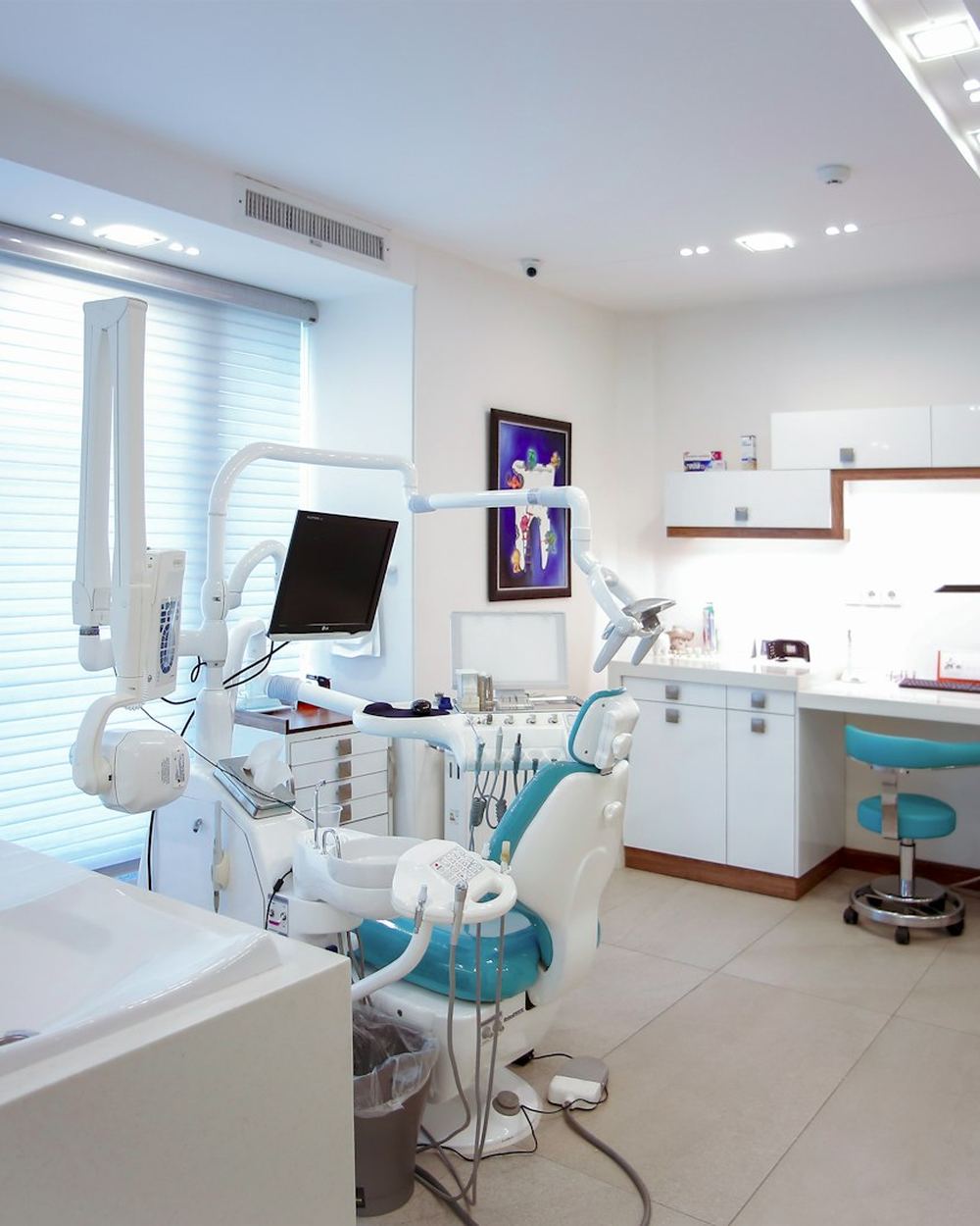 A bright, modern dental treatment room